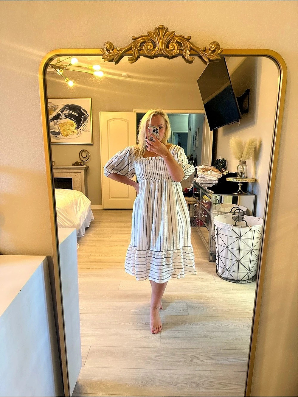Davi&Dani Striped Puff Sleeve Midi Dress in White & Blue Size Large
